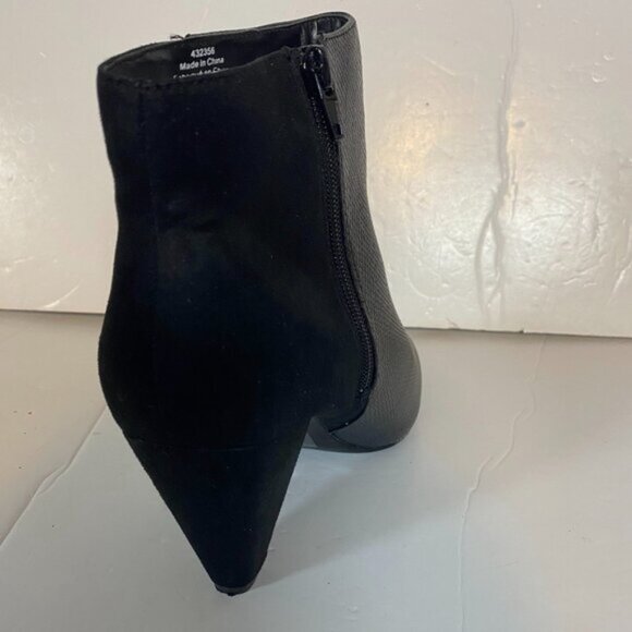 LifeStride Pointed Toe Black Snakeskin Print Women’s Ankle Boots Size US 7W - Picture 9 of 10